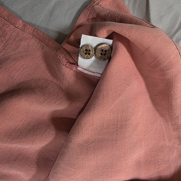 Tommy Bahama Coral Silk Button Down Marlin Logo Shirt - Picture 3 of 7